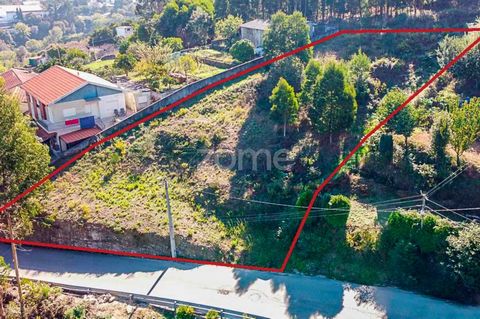 Identificação do imóvel: ZMPT552717 Urban land for construction in Crestuma - Vila Nova de Gaia This land is located in a residential area with good access, close to Crestuma beach and green areas. Ideal for permanent housing or holiday housing. Allo...
