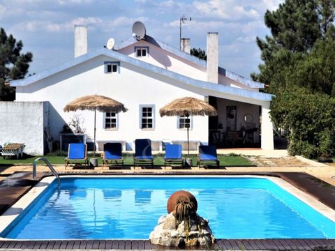 Monte Alentejano with 10-bedroom country house for sale in Aldeia Justa, Grândola, located on a land with 18 400 m2 at a short distance from the beaches of Melides and Comporta. With typical architecture of the region and an excellent sun exposure, t...