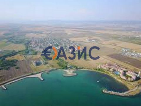 ID 31666080 Price: 26,500 euro Location: Burgas region, total. Pomorie, Akheloy, Reservoir locality Total area: 1318 sq m Category – agricultural land, category 3, Vine Ideal for investment purposes. Payment: A deposit of 5000 euro 100% when signing ...