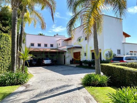 VO23-043 DP/RF Priceless Bell Tower!! Charming residence for sale, incredible spaces, pool, panoramic views and privacy. Without a doubt, Campanario in the best location, a very well thought out and resolved architectural project to live at ease and ...