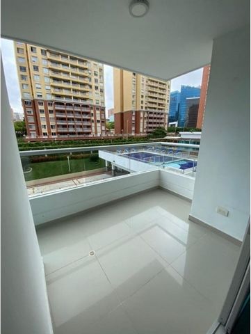 Sale price: $ 510.000.000 Address: Piso 4 Neighborhood: Riomar Built area: 108 M2 Bedrooms: 3 Bathrooms: 3 Stratum: 6 Elevators: 2 Parking: 2 private Service room with bathroom: Yes Administration: $ 460.000 Age: 8 years Characteristics:Apartment for...