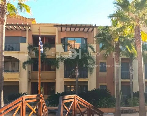 Located in Vilamoura. This pleasant apartment offers a luxurious and convenient living experience, ideal for those seeking comfort and leisure in one place. With two spacious bedrooms, this top-floor property not only ensures privacy and tranquility,...