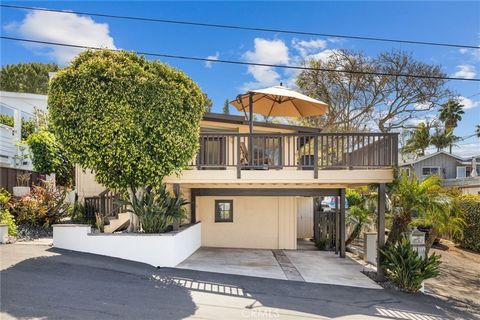 Nestled atop South Laguna Village, this quintessential remodeled 3-bedroom beach cottage offers an ideal location just steps away from premier Laguna Beach restaurants, world-class hiking trails, and iconic beaches, including Thousand Steps, Table Ro...