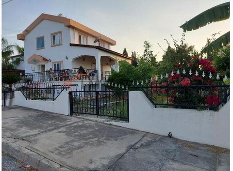 The beach is easily accessible from this property and approx. 500 m away. The closest airport is approx. 40 km away. The property has got a size of 200 m². In total there are 4 rooms and a bathroom. All rooms can be used as a bedroom or living room. ...