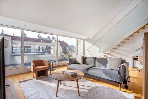 Discover the best of Vienna, with this two bedroom apartment in 3rd district - Landstraße. with balcony views over the city. It’ll be easy to simply show up and start living in this fashionably furnished apartment with its fully - equipped kitchen, s...