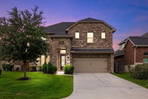 Experience luxury living at 4818 Pecan Arbor Lane in the esteemed Mittlesteadt Estates, within Klein ISD! This 4-bedroom sanctuary boasts 2 full baths, 1 half bath, and a 2-car garage. Enter to discover a private study and formal dining area, setting...