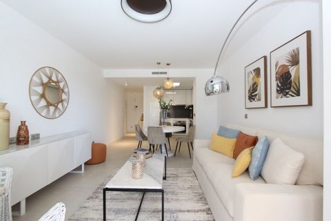 New Build Luxury Apartments just 3 min walk to the ArenalBol beach surrounded by all desirable facilities such as restaurants supermarkets shops cafes banks and very close to the Avenida de los Ejércitos Españoles This beautiful apartment has 2 bedro...