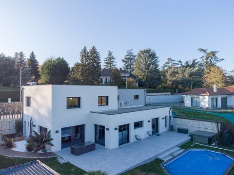 Dpt Rhône (69), à vendre BESSENAY maison P5 de 196 m² - Terrain de 750,00 m²