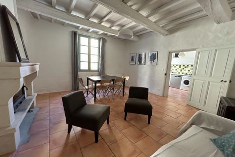 Located in the heart of the village of SAINT QUENTIN LA POTERIE, an unmissable site for tourism and pottery, this property complex consists of a duplex apartment of 96m2 on the ground including 86m2 of living space, full of charm with its exposed bea...