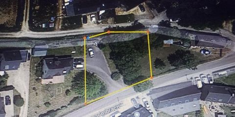Superbe parcelle de 848 m² dans un village typique breton.