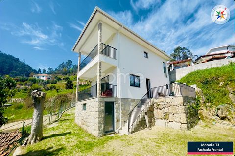 Identificação do imóvel: ZMPT575762 Moradia T3 de três pisos em Marco de Canaveses, com vistas deslumbrantes sobre o Rio Douro e uma combinação perfeita de conforto e natureza. Distribuição dos espaços: - Piso -1: Sala de lazer, espaço que pode ter v...