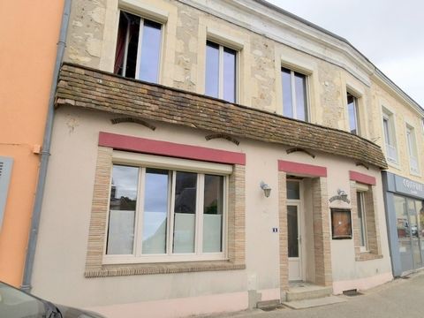 Dpt Sarthe (72), à vendre TUFFE maison P9 de 216 m² - Terrain de 130,00 m²
