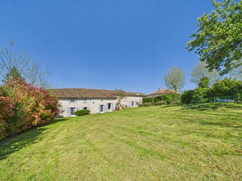 EXCLUSIVE TO BEAUX VILLAGES! We are delighted to present this stunning stone house, full of character and nestled in the heart of a tranquil village. Steeped in history and charm, the property dates back to the 17th century and enjoys an enchanting s...