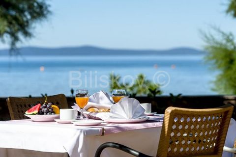 Privlaka,hotel of 607 m2 on 3 floors, on a plot of 2012 m2. The hotel is located in a quiet location next to the sandy beach in Privlaka in Northern Dalmatia. One of the most beautiful natural treasures of Privlaka are its beaches and bays. Hotel on ...