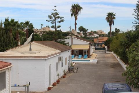 Property located in Urb. Marina-Oasis (San Fulgencio) just a few minutes drive from the long sandy beaches of La Marina. The property comprises of the main house (3 bedrooms and 2 bathrooms), guest villa which is fully accessible/wheelchair friendly ...