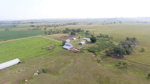 The Bentz Acreage is an authentic 12-Acre retreat in the heart of South Dakota's natural beauty. This exceptional 12-acre parcel presents a rare opportunity to own a slice of pure tranquility. Located in a region renowned for its scenic beauty, outdo...