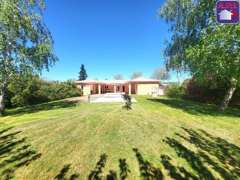 VERY RARE!!! In the town of Calmont, come and discover this single-storey Type 5 villa with swimming pool built on a wooded plot of 3000 m². This property consists of a beautiful living room with semi-open kitchen of more than 50 m², a sleeping area ...