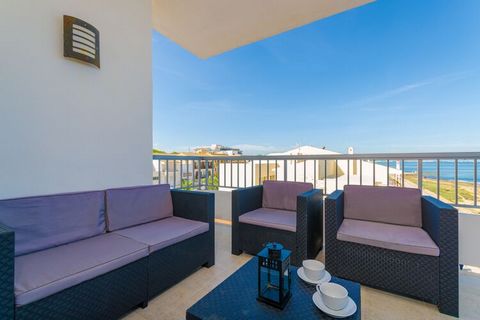 Being at the sea front, this great apartment becomes a privilege for those who love the crystalline waters, the sand and rocks, and the warm weather because, apart from the amazing panoramic views, it is only a few steps away from a refreshing dip an...