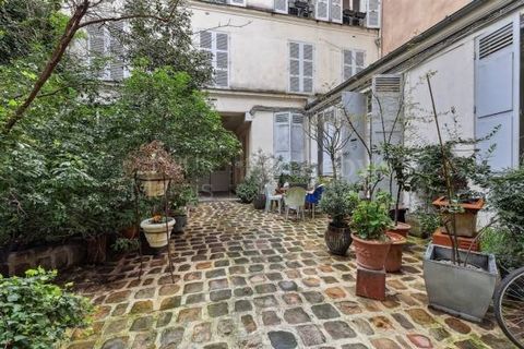 Paris 3rd - Marais. In the heart of the Marais, just steps away from Place des Vosges, in a beautiful old building, we offer you a two-bedroom apartment (possibility of a large one-bedroom) of 54.62 sq.m. (587.63 sq.ft. Carrez law) and 55.22 sq.m. (5...