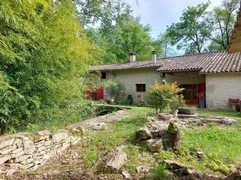Dpt Tarn et Garonne (82), à vendre proche de CAUSSADE maison P5 de 140 m² -Moulin restauré avec dépendance- Terrain de 12 000,00 m²