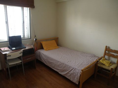 Looking for a comfortable and convenient place to live in Nicosia? This single bed room could be your perfect match! The house is situated in the heart of Engomi, putting you within walking distance of everything you need: Cafes and Restaurants: Enjo...