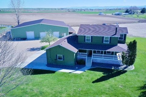 One of a kind property! 2 homes, a massive steel building all on 5.85 usable acres. The value of this property is best measured by its 4 main components. Perfect for equestrian enthusiasts, a mechanic's shop, or a manufacturer's dream warehouse, this...