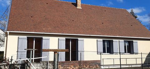 To discover, charming single-storey house of 113m² nestled in the heart of a quiet village near Coulommiers, Provins and La-Feté-Gaucher. Close to Coulommiers and Provins station (Train to Gare de l'Est), this house is ideal for people looking for a ...