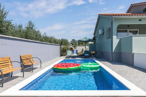 Belle villa Casa Baioco avec piscine privée près de Pula.