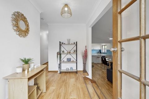 Welcome to your coastal abode. This charming residence boasts a blend of convenience, comfort, and coastal living, perfect for those seeking both space and style. Nestled in a sought-after street, this split-level home exudes warmth and character. Up...