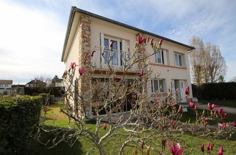 Dpt Allier (03), à vendre DOMERAT maison P5 de 113,05 m² - Terrain de 672,00 m²