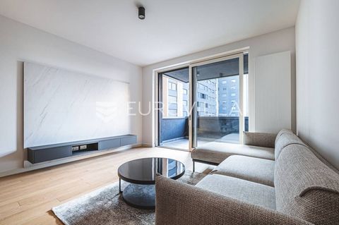 Heinzelova, VMD new building, luxurious two-room apartment with a closed area of 84 m2 on the 2nd floor. The apartment has 2 garage parking spaces and a storage room. It consists of an entrance hall, a living room with a kitchen and an open dining ro...