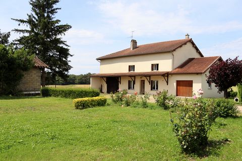 SAINT TRIVIER DE COURTES - jolie maison 135 m² avec 4 chambres sur 2580 m² de terrain