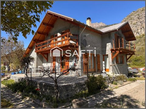 Maison 7 pièces avec grand terrain