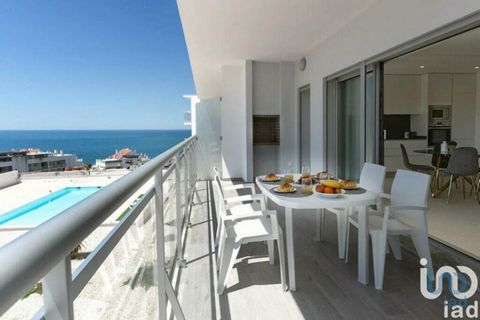 Apartamento T2 - VISTA de MAR, MOBILADO E EQUIPADO - ELEVADOR DESDE A GARAGEM, irrepreensível, mobilado e decorado com todo o requinte e qualidade, com churrasqueira no terraço frontal, outro generoso terraço as traseiras comum aos dois quartos, gara...
