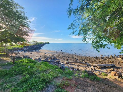 Amazing WATERFRONT LAND Development Opportunities in Tavua (Ba), FIJI! - Freehold Land (absolute ownership, no stamp duties, no property taxes, no land lease payments) - DIRECT WATERFRONT and easy road access with gorgeous natural raw freehold land -...