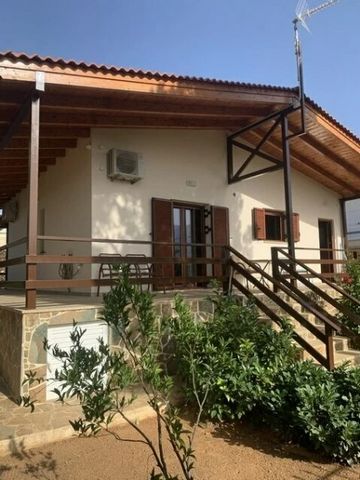 Detached house for salr in Kato Alepochori, Attica. The house consists of 2 bedrooms, living room, kitchen, bathroom, underground storage of 10 sq.m. Located on amphitheater plot of 420 sq.m with garden of 320 sq.m. and parking space. The house compl...