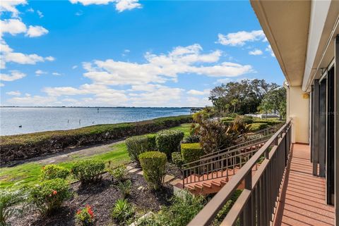One or more photo(s) has been virtually staged. Great Price for this Million Dollar View! You can Kayak on the Bay from your backdoor. Mature landscaping, thoughtfully designed floorplan and the incredible view make this hidden gem an exceptional hom...