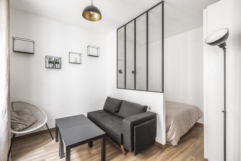 ## Space It is a newly refurbished 25 square meters apartment with a large living room, a pretty room with a large space, a separate kitchen and toilets/ bathroom We provide fresh towels, bed linens. It has free wifi and HD TV with international cabl...