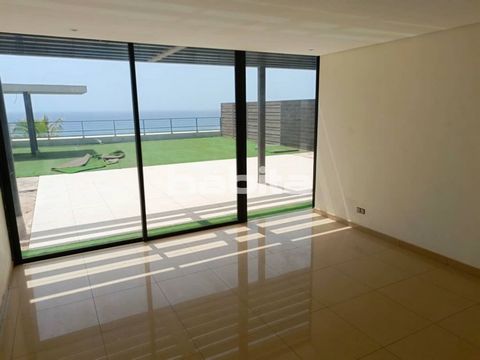 Become the owner of the luxurious apartment in the most exclusive residential complex in Dakar, offering breathtaking views of the Atlantic Ocean.The common areas have been designed as privileged places of relaxation: nursery, club house, gym, which ...