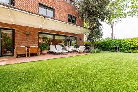 Lucas Fox is pleased to present this property in Golf - Can Trabal, Sant Cugat del Vallès, it is a semi-detached and corner detached house with southeast orientation, part of a complex of six houses. It consists of four floors: - Main Floor : A large...