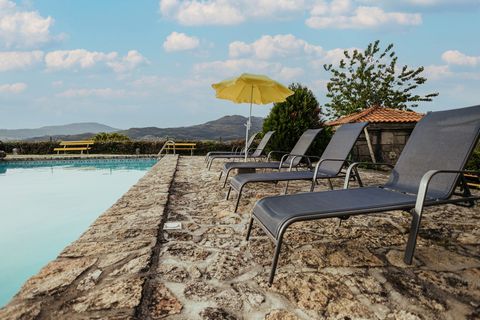 O Alambique I é um dos seis apartamentos totalmente equipados da Quinta de Santo António, Quinta de Turismo Rural localizada no noroeste de Portugal, com uma fantástica piscina e jardim partilhados, dos quais disfrutará de vistas incríveis sobre o va...