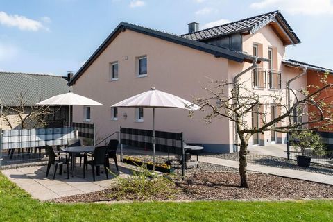 This holiday home is a 2-bedroom cozy apartment located in volcanic Eifel region and can house up to 6 guests. It has access to free WiFi and a private terrace to enjoy the natural surroundings. This holiday home is an ideal base to explore the citie...
