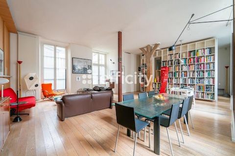 75 004 PARIS - ST PAUL - NEAR THE SEINE - 102 SQM - CROSSING LOFT - BRIGHT - QUIET - VERY SPACIOUS - 3.50M CEILING HEIGHT - CARETAKER ON SITE. In exclusivity, Efficity Prestige presents this loft-style apartment of approximately 102 sqm, located in t...