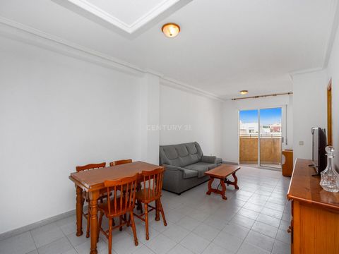 Living just a few minutes' walk from the sea is one of those dreams we've all had as children, and luckily for you, the time has come to turn that dream into a reality. Thanks to its location, this apartment offers you everything you need to make you...