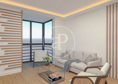 BRAND NEW FLAT NEXT TO THE PLAZA DE CALLAO Spectacular exterior apartment next to Plaza de Callao, an area highly demanded by a quality tourism that wants to enjoy the Madrid de los Austrias, Plaza Mayor, Puerta del Sol, the Royal Palace, and a shopp...