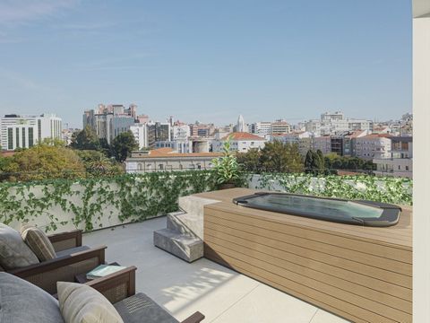 Penthouse with living / dining room with fully equipped kitchen in open space, two suites, guest toilet, 34,49 m2 terrace with jacuzzi, storage room and two parking spaces. Located just a few meters from Avenida de Berna, we have 'Uptown Residence,' ...