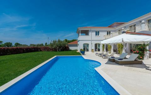 This stunning mansion is located in the beautiful region of Poreč, just 10 kilometers away from the vibrant center of the town. Built in 2018, this luxurious property boasts a prime location just 1 kilometer from the shimmering waters of the sea. Its...