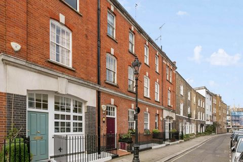A charming and elegantly presented period terrace house providing outstanding accommodation over four floors, with an attractive rear garden and a roof terrace. Maunsel Street, a pretty street of period terrace houses, in the City of Westminster, tha...