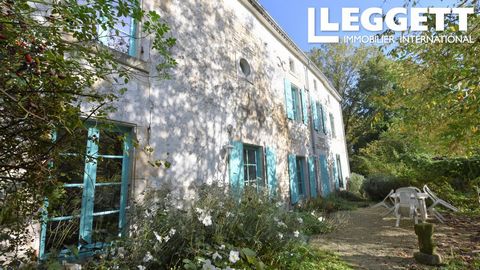 A16683 - This charming property is located in a village very close to Surgères. The village has a bakery, Coop and pharmacy. The entire house has been entirely renovated in an eco-friendly way. 2/3 of the roofs have been redone, all the windows repla...