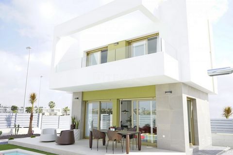 Trendige moderne 3 Zimmer Villen mit exklusiven Pools und Gärten in Orihuela Alicante Moderne und elegante Villen mit exklusiven Pools und Gärten in Alicante. Diese schönen Villen befinden sich in idealer Lage zwischen San Miguel und Los Montesinos i...